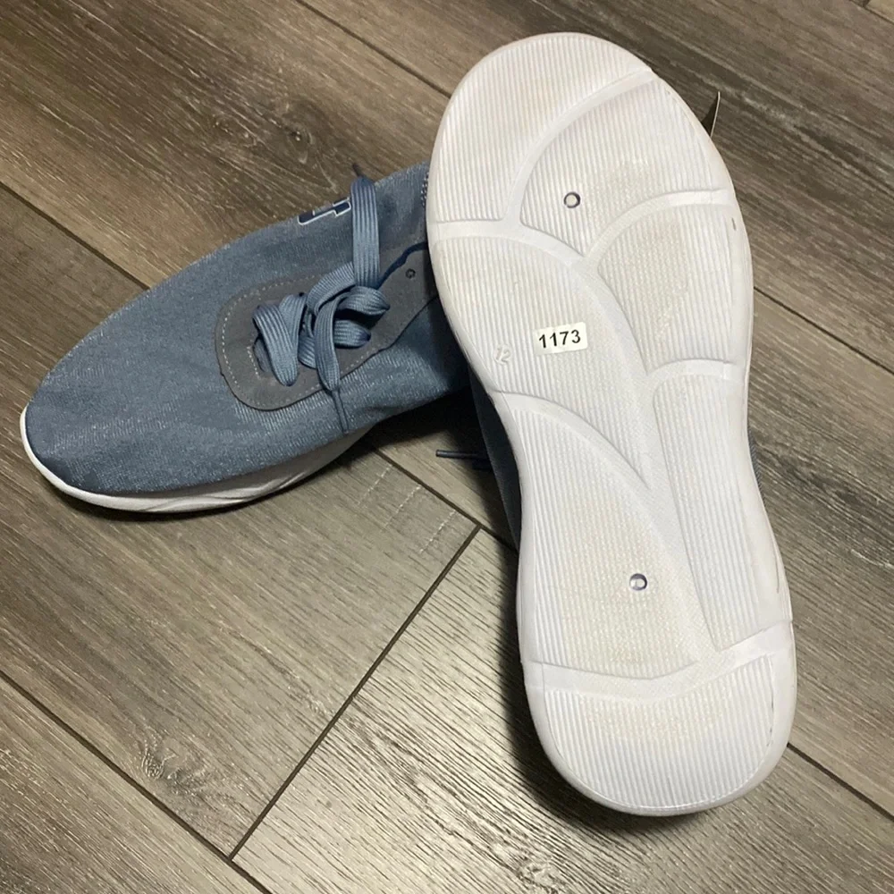 NWT! Hind Blue‎ Sneakers